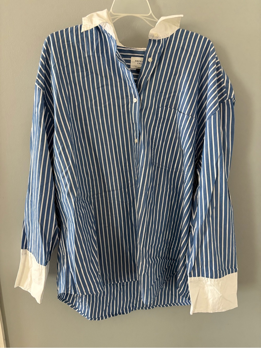American Eagle Outfitters Blue & White Vertical Stripe Button-Down Shirt